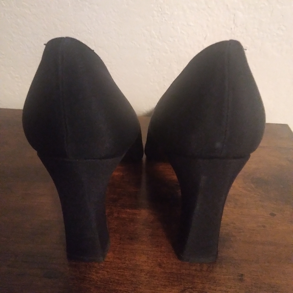 Stuart Weitzman black pumps - Picture 8 of 12